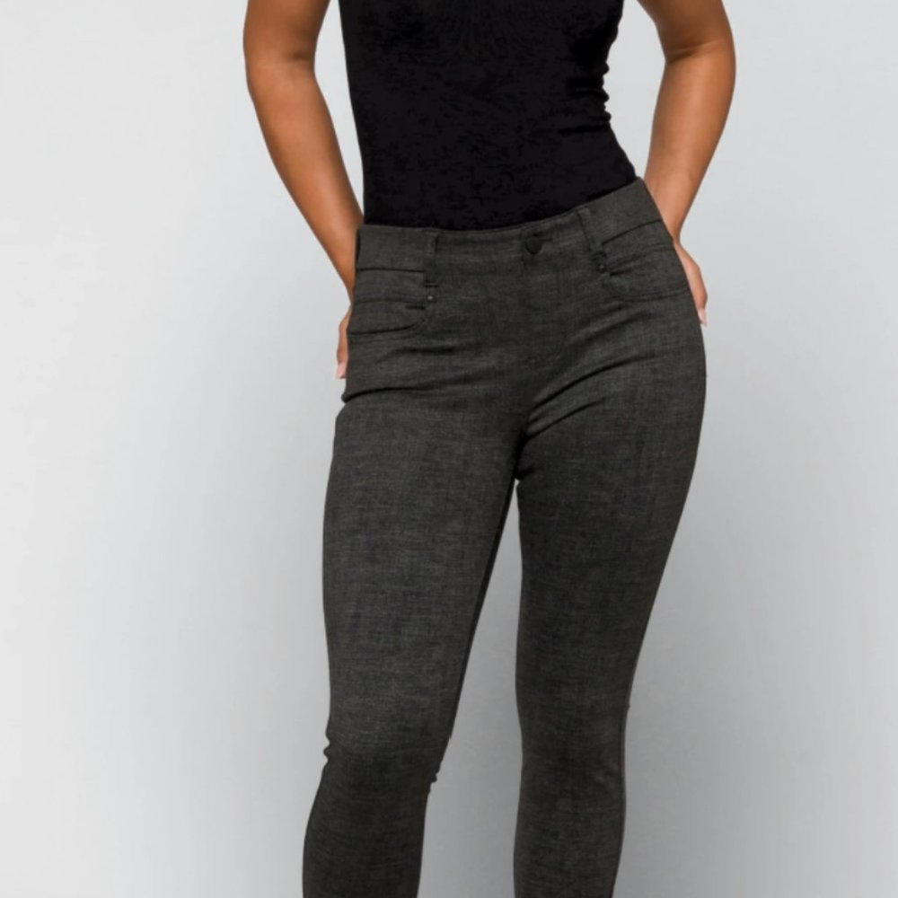 Gray Skinny Ponte Pants- *NWT* - Picture 3 of 5